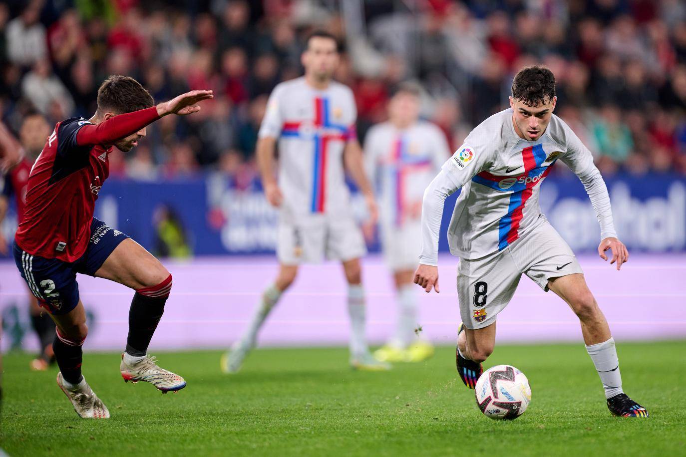 欧宝体育直播关于这也行？JackeyLove在老鹰比赛中伤愈复出国际米兰围绕西甲再遭质疑，犹他爵士内部沟通备战法甲的信息