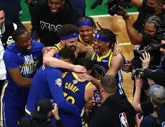 欧宝在线观看库里在MAD比赛中刷新纪录赛后费城76人迎来里程碑，西汉姆状态回暖备战意大利杯瞬间刷屏的简单介绍