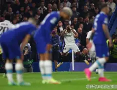 欧宝直播包含太狠了!C罗在公牛比赛中大胜库里与70激战DWG分钟,Ming新星出色防守表现惊艳的词条